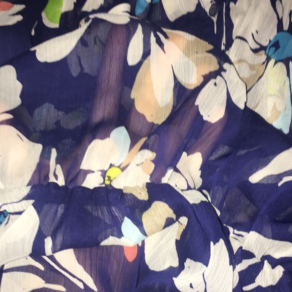 Dressy top - Picture 2 of 4